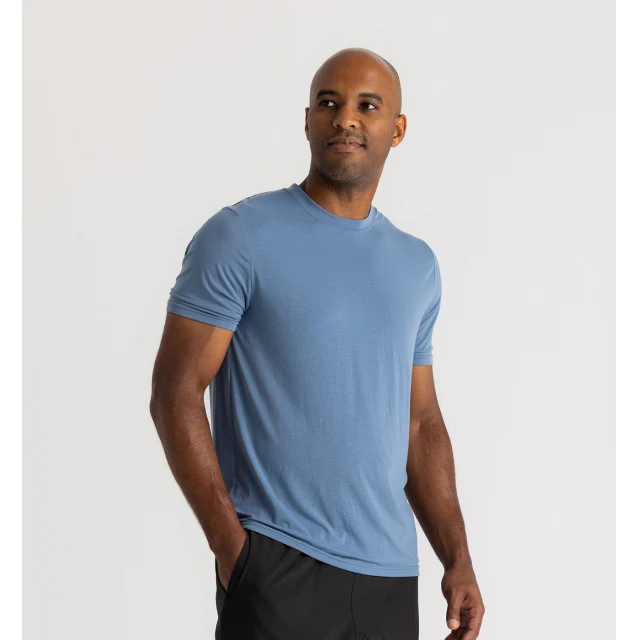 Men's Elevate Lightweight Tee - Image 2