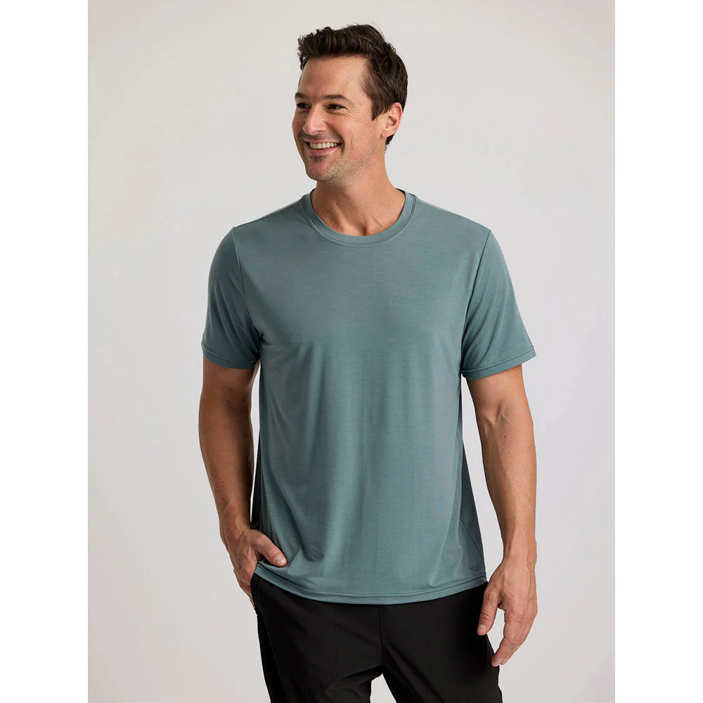 Men's Elevate Lightweight Tee - Image 4