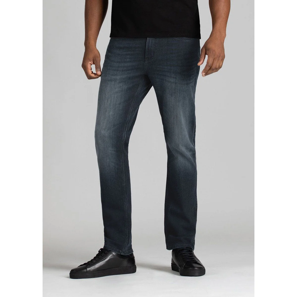 Men's Performance Denim Relaxed Taper - 30" Inseam - Image 2
