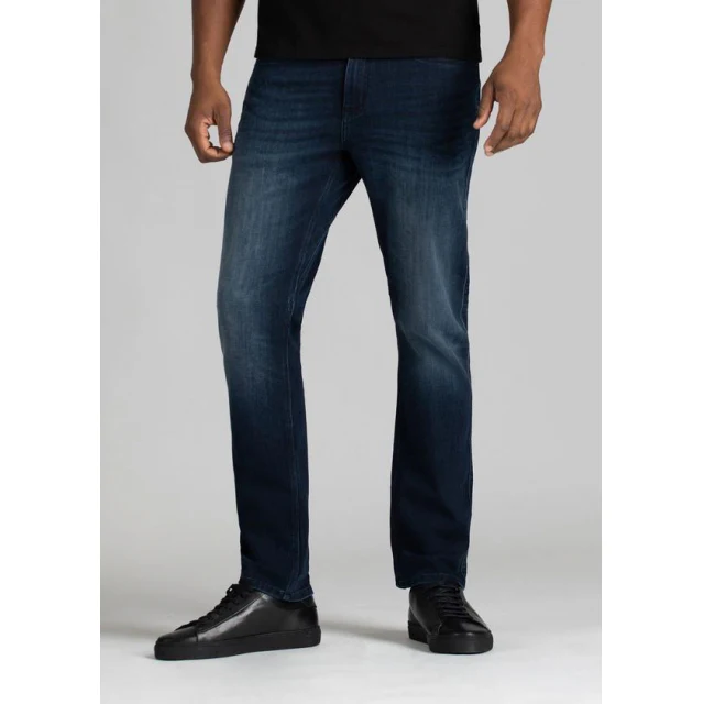 Men's Performance Denim Relaxed Taper - 32" Inseam - Image 5