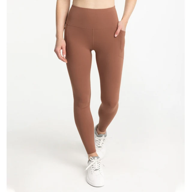 Women's All Day 7/8 Pocket Legging - Image 2
