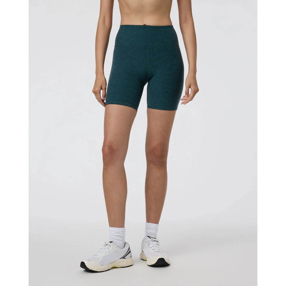W Clean Elevation Shorty - Image 5