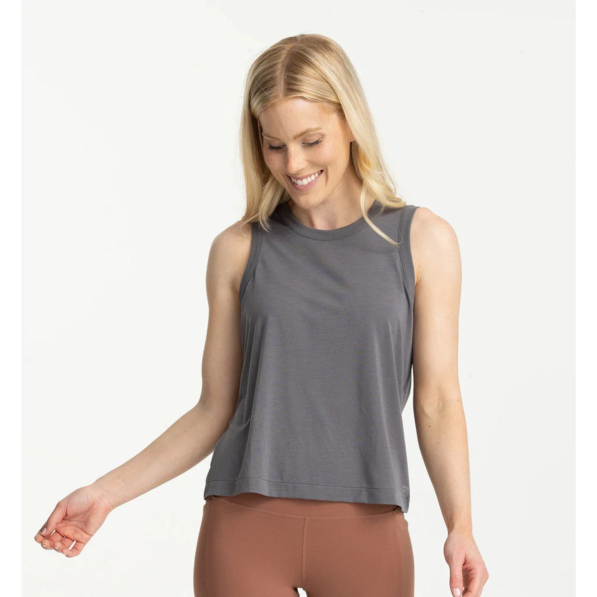 Women's Elevate Lightweight Tank - Image 4
