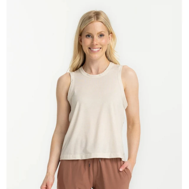 Women's Elevate Lightweight Tank - Image 5