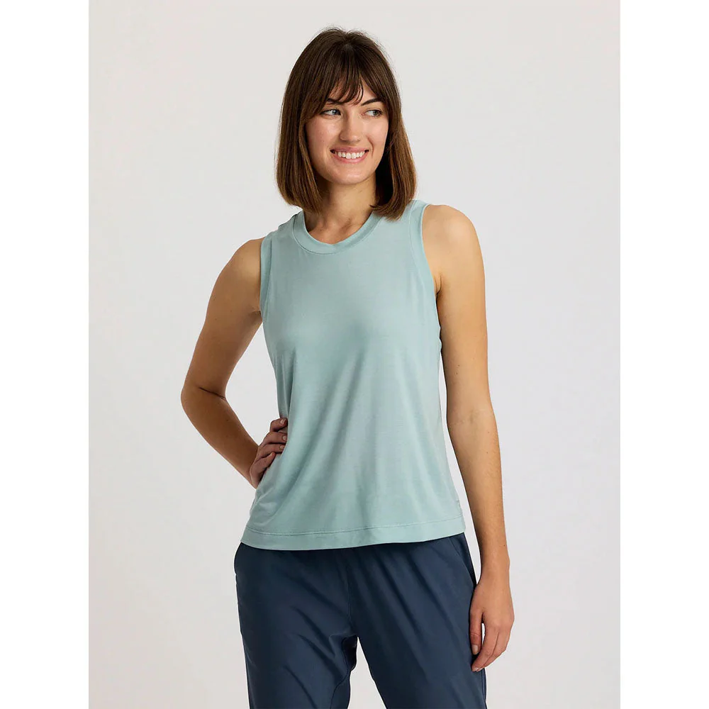 Women's Elevate Lightweight Tank - Image 7